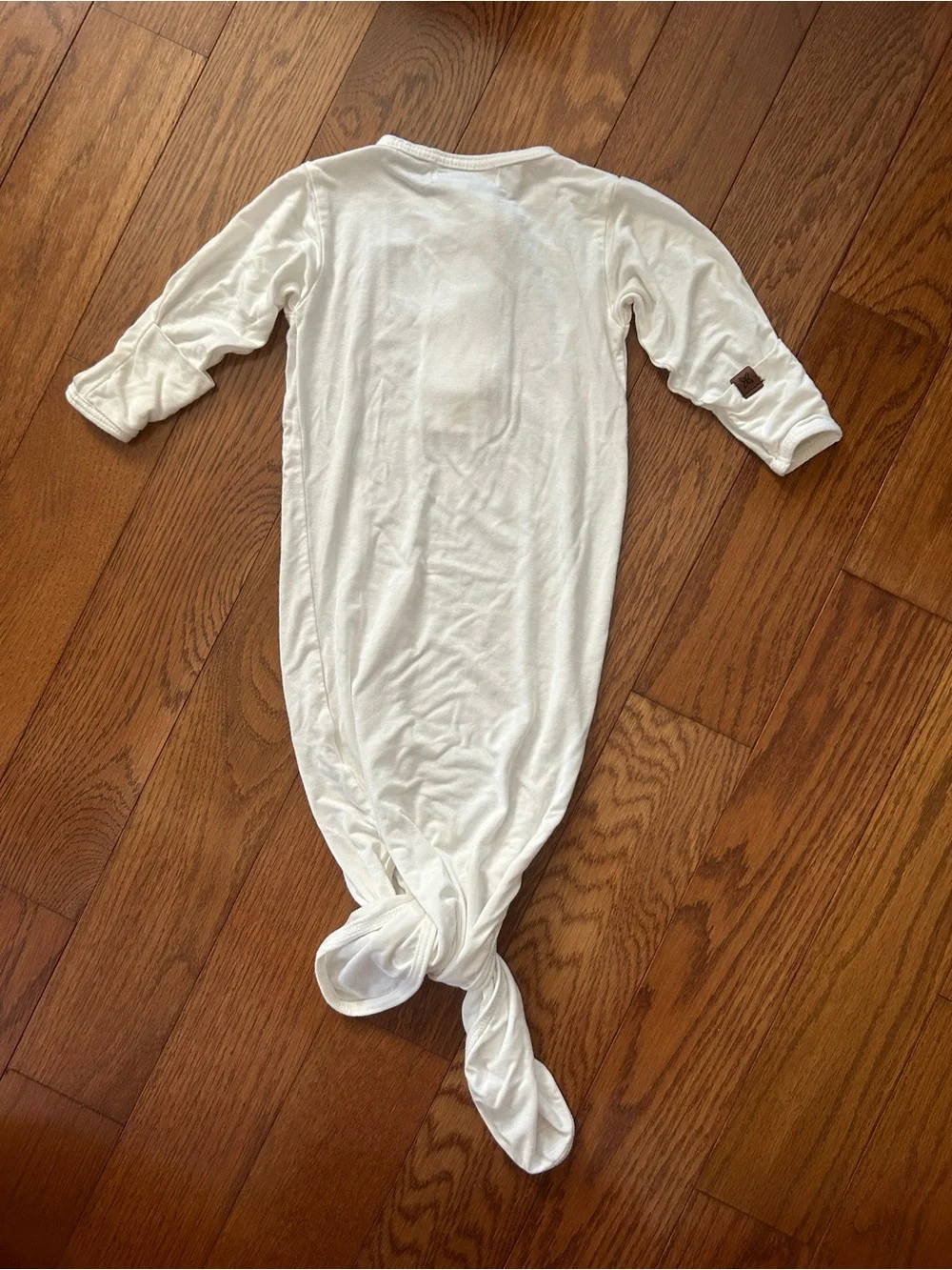 Papillon Bebe Ivory (Cloud) Baby Knotted Gown Size 3-9 Months